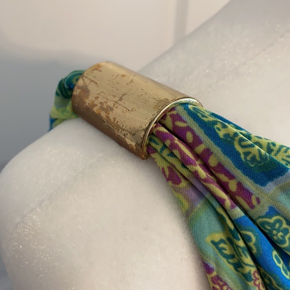 Cute summer asymmetrical, reuched top. Size small - Picture 2 of 7